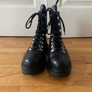 Reina Black Leather L’intervalle Boots (size 37)